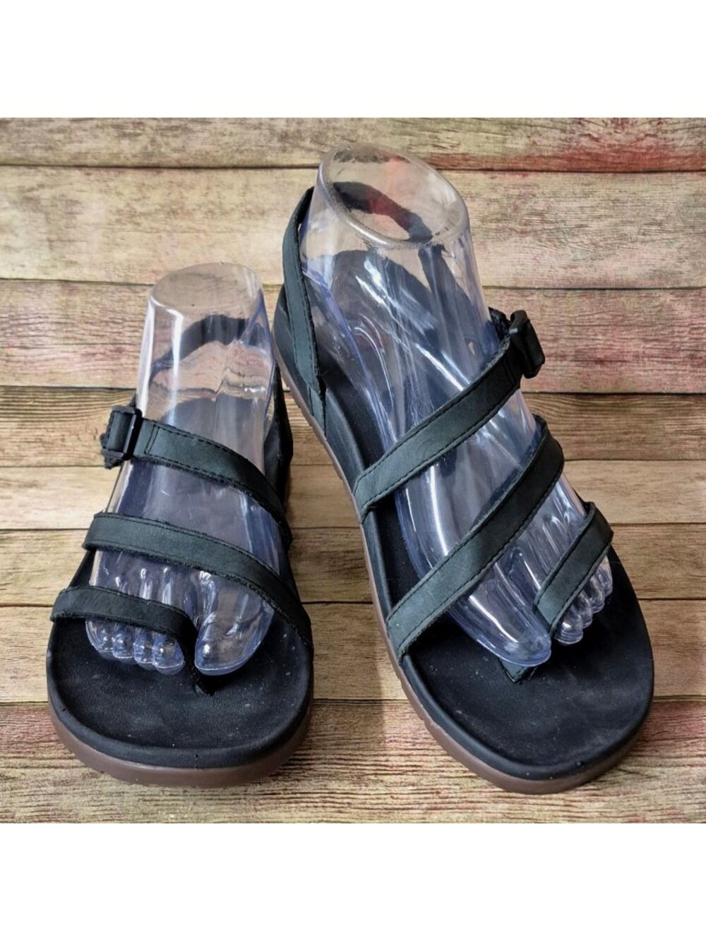 Chaco Womens Size 9 Lowdown Strappy Sandals Black Leather Hiking Water Shoes